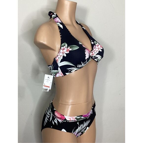 New. Tommy Bahama ginger flower halter bikini. XS-top/S-bottom. Retails $174 - Picture 4 of 12